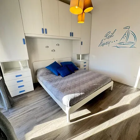 Blu Benaco Apartment Torri Del Benaco